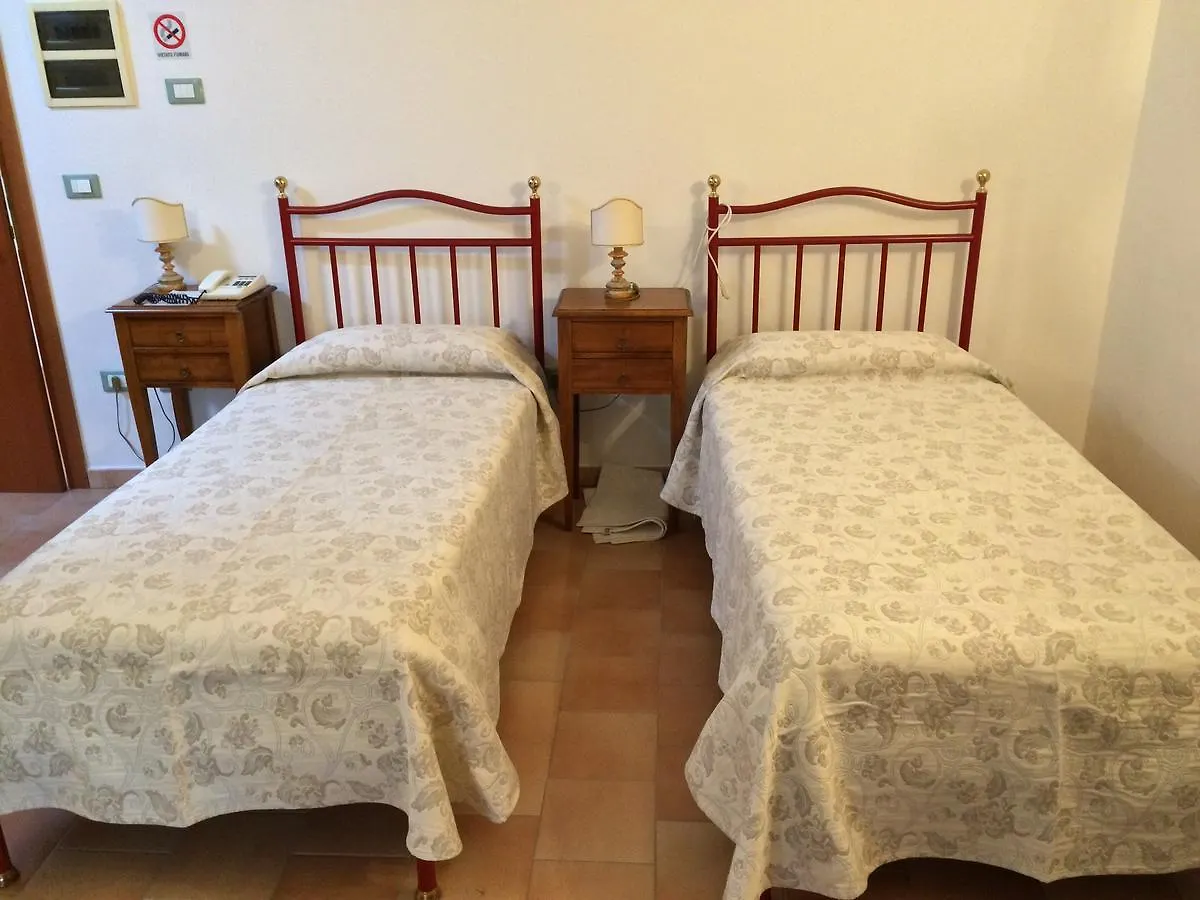 Hotel Luna San Felice sul Panaro 3*,