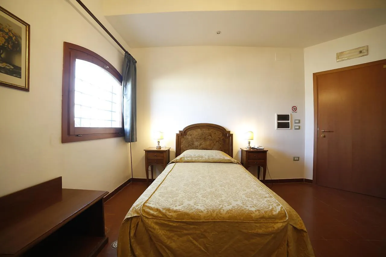 Hotel Luna San Felice sul Panaro 3*,